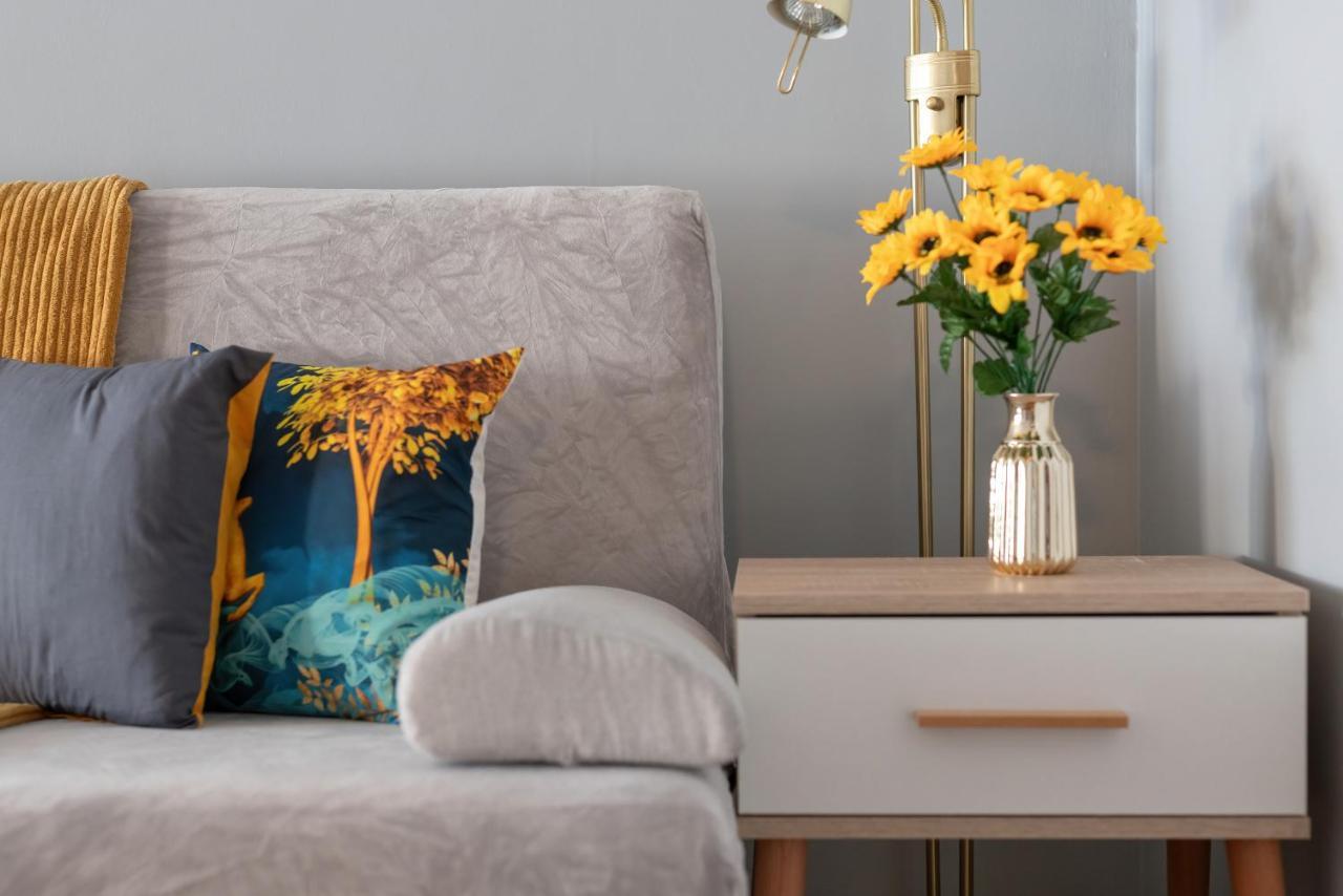 Comfortable Wojskowa Apartment By Noclegi Renters Poznań Kültér fotó